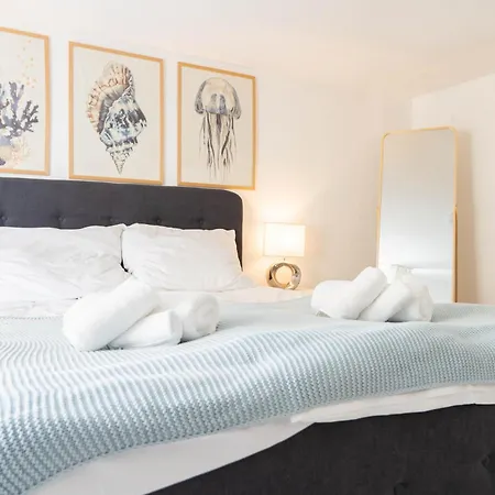 Lägenhet Beyond Cozy, Coastal Design, Balkon & Parkplatz *